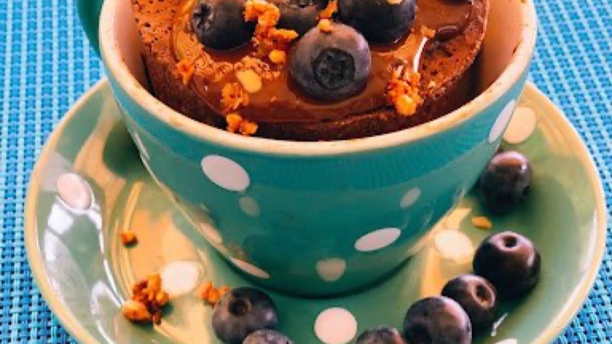 Bowl-cake Choco-myrtilles, recette du pôle santé A.WAY à Quetigny près de Dijon.