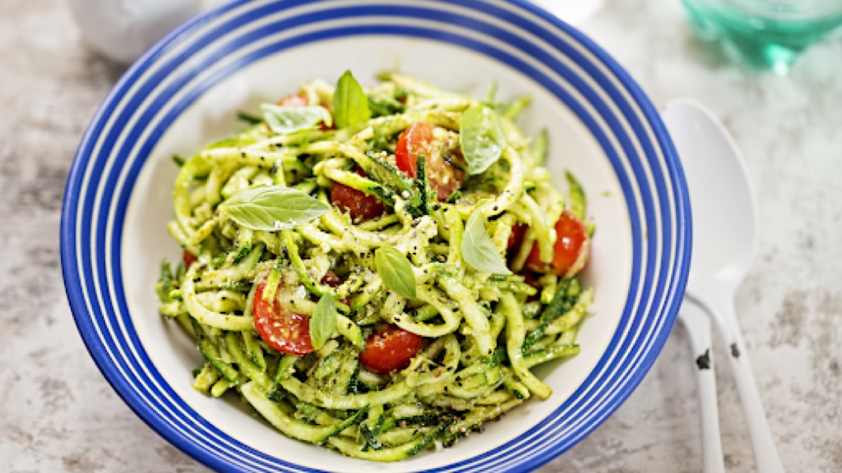 Spaghetti de Courgette Pesto de Noix de Cajou, recette du pôle santé A.WAY à Quetigny près de Dijon.